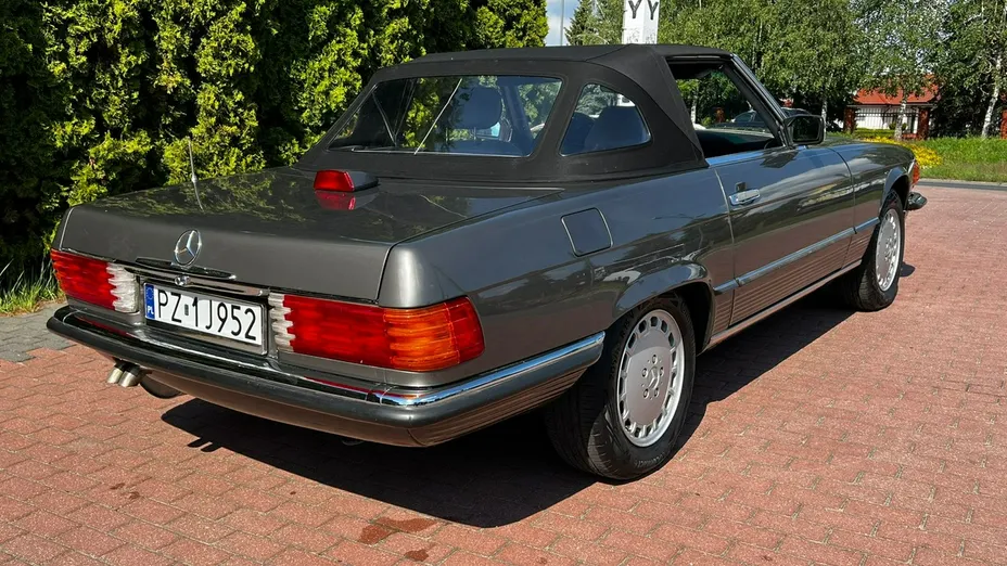 MERCEDES-BENZ SL -