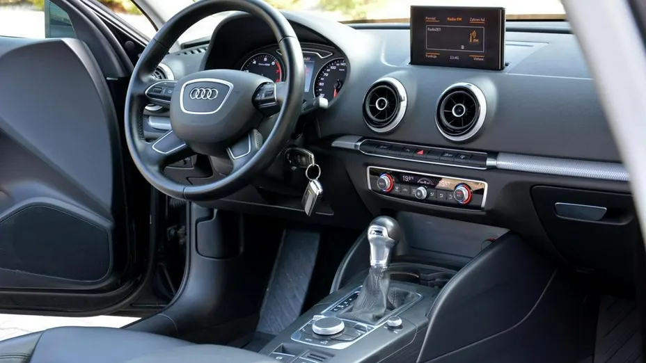 AUDI A3 -