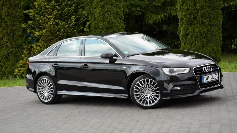 AUDI A3 -