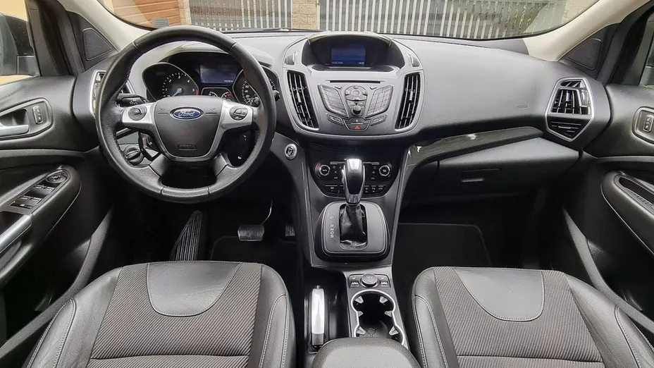 FORD Kuga -