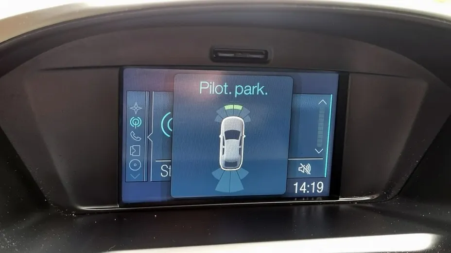 FORD Kuga -