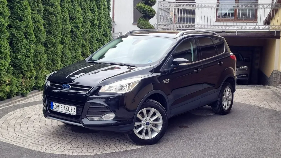 FORD Kuga -