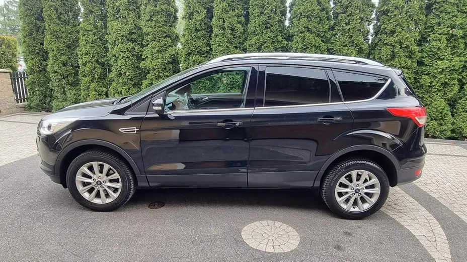 FORD Kuga -