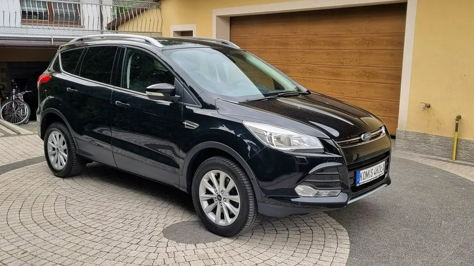 FORD Kuga -