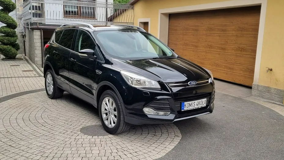 FORD Kuga -