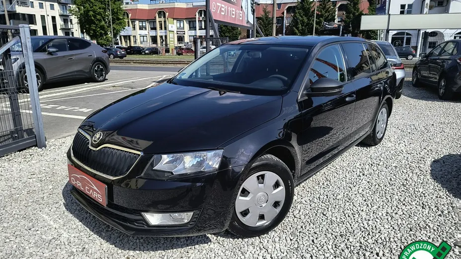 SKODA Octavia -