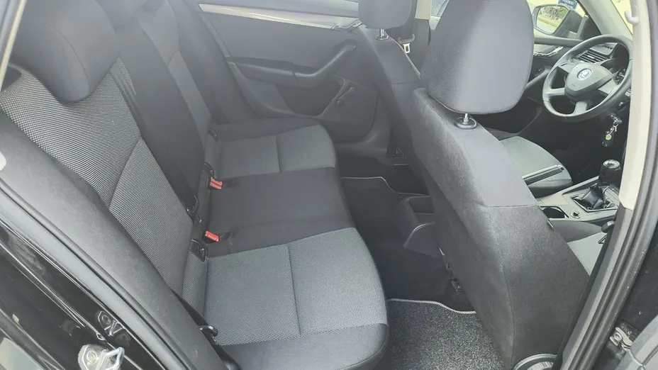 SKODA Octavia -