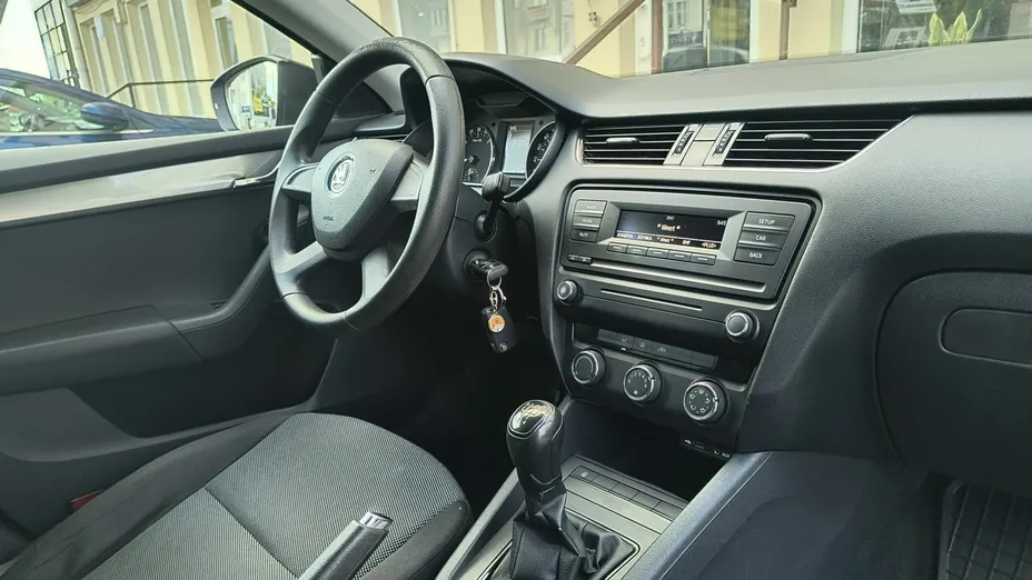 SKODA Octavia -