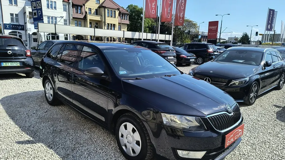SKODA Octavia -