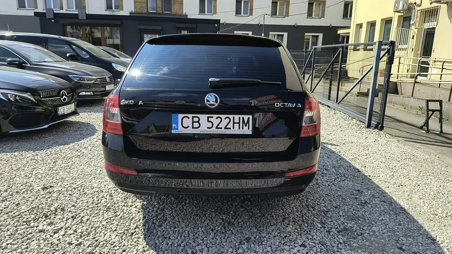 SKODA Octavia -