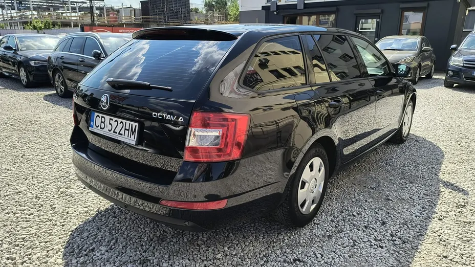 SKODA Octavia -