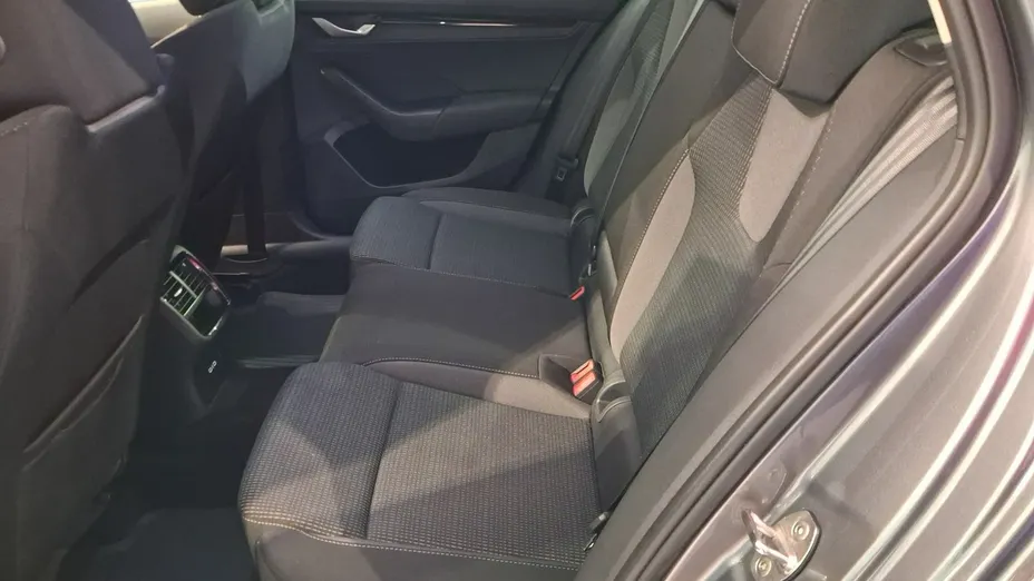 SKODA Octavia -