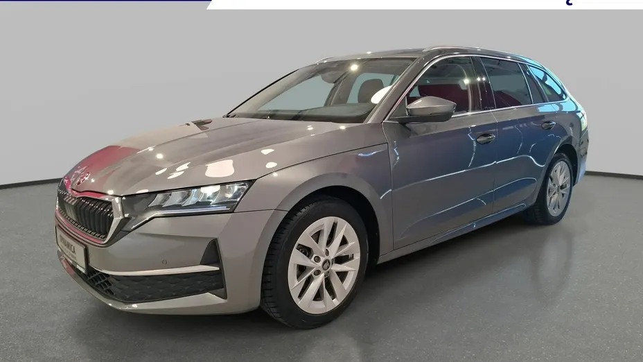 SKODA Octavia -