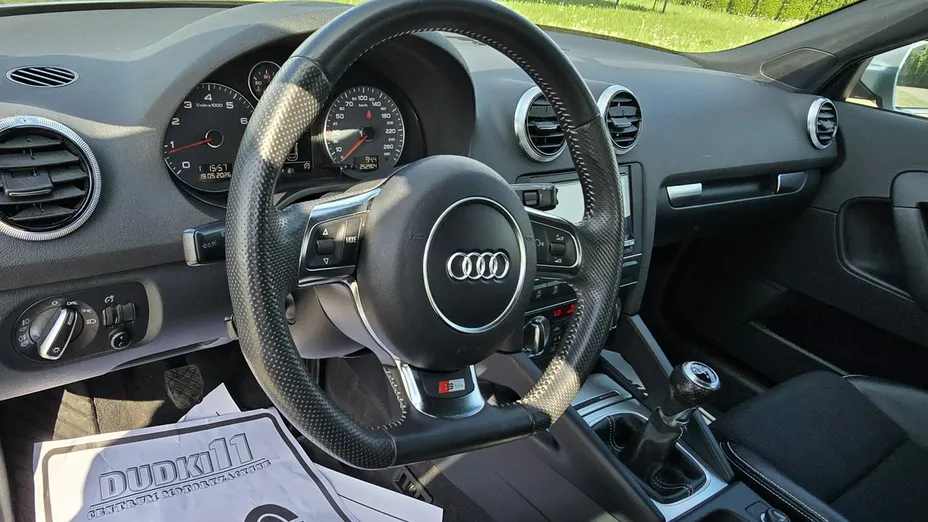AUDI A3 Sportback -