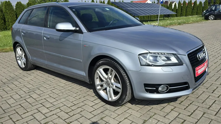 AUDI A3 Sportback -