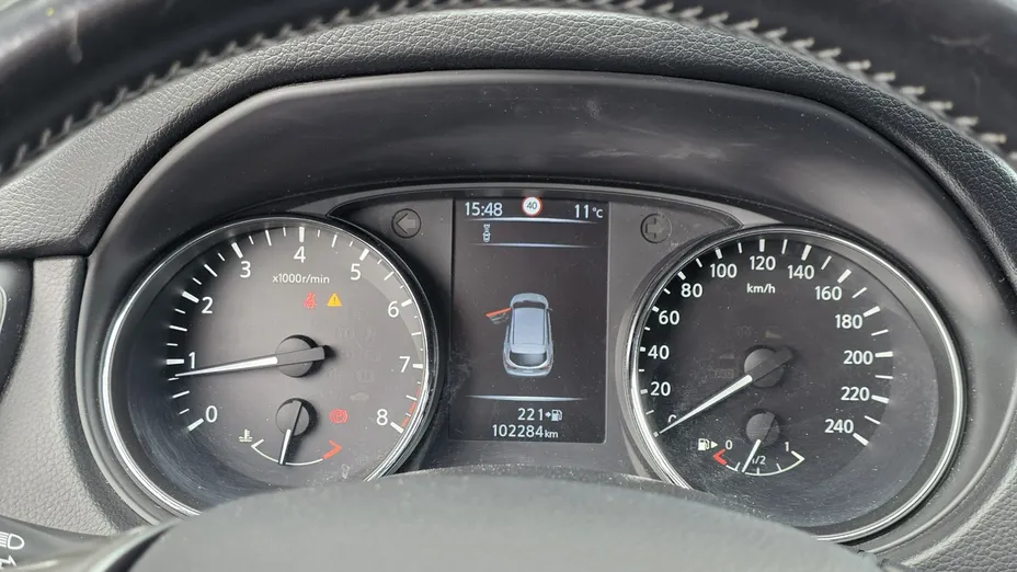 NISSAN Qashqai -