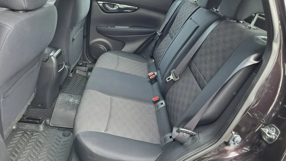 NISSAN Qashqai -