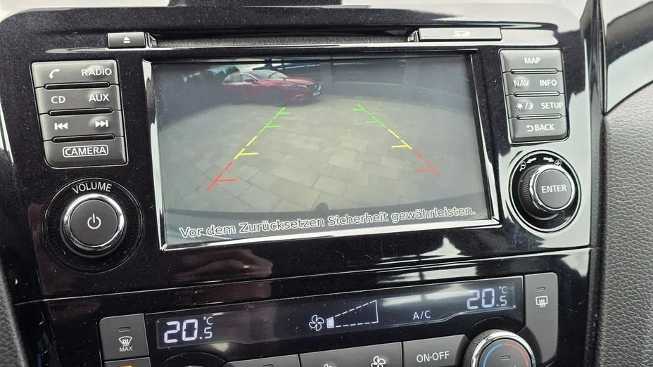 NISSAN Qashqai -