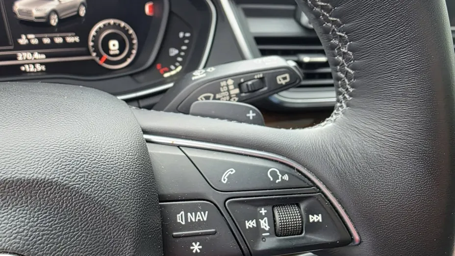 AUDI Q5 -