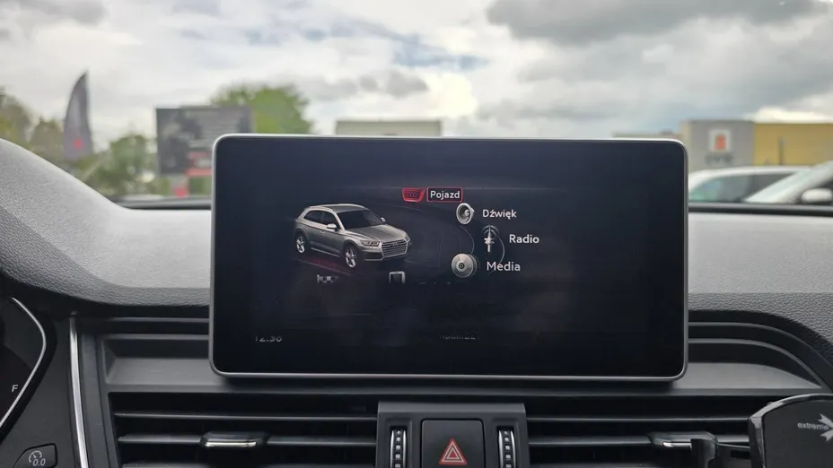 AUDI Q5 -