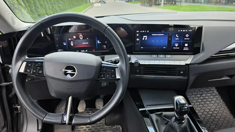 OPEL Astra -