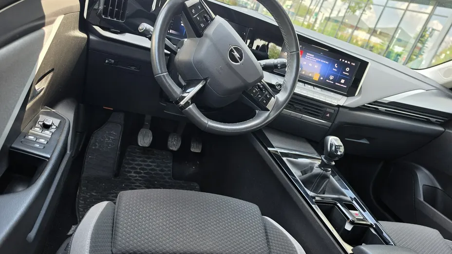 OPEL Astra -