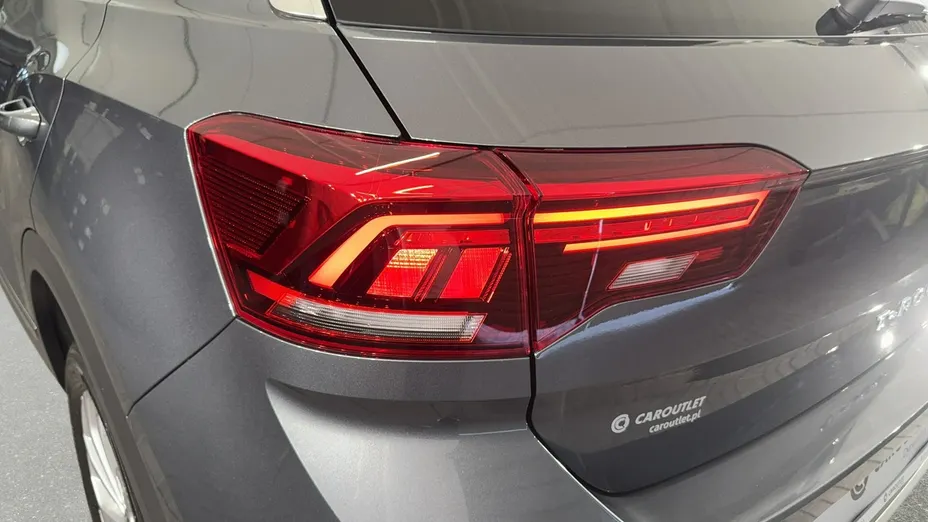 VOLKSWAGEN T-ROC -