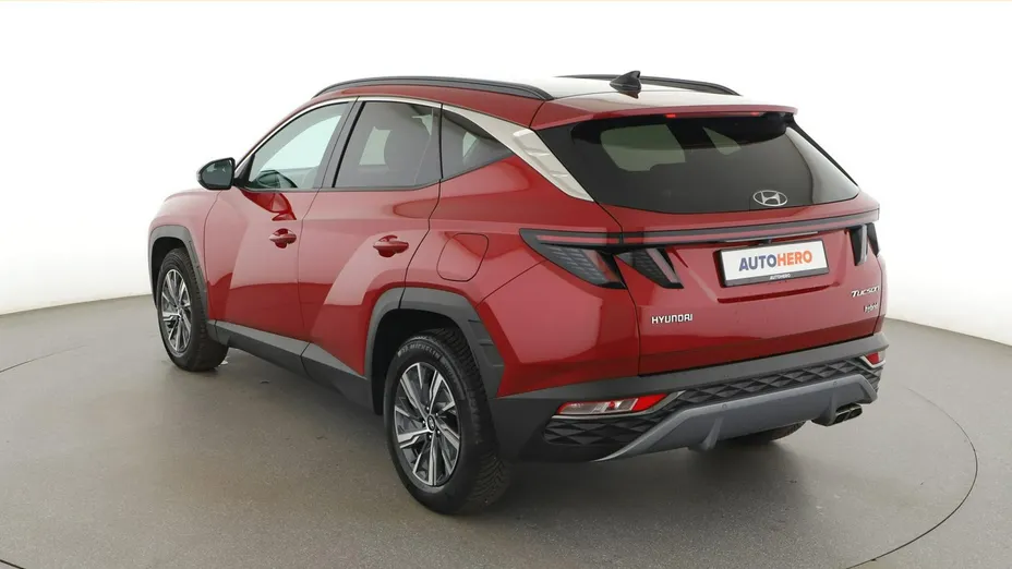 HYUNDAI Tucson -