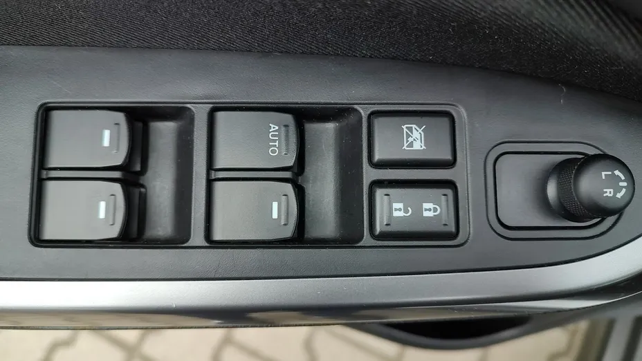 SUZUKI Vitara -