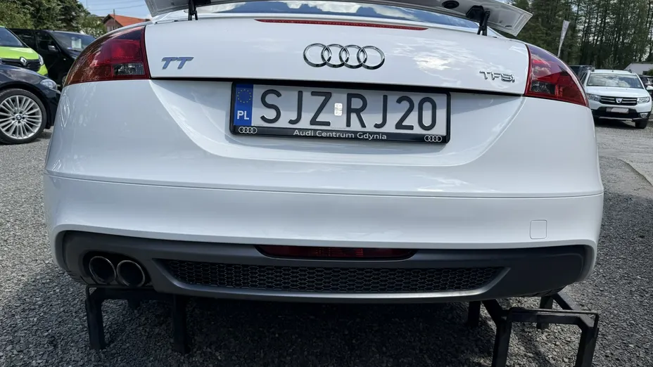 AUDI TT -