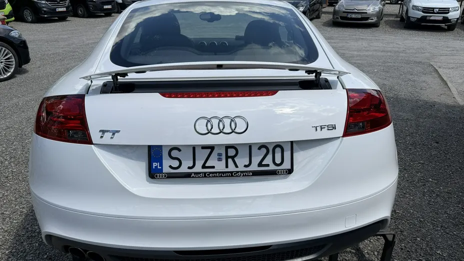 AUDI TT -