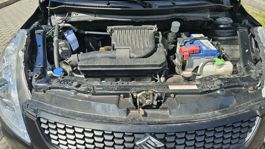 SUZUKI Swift -