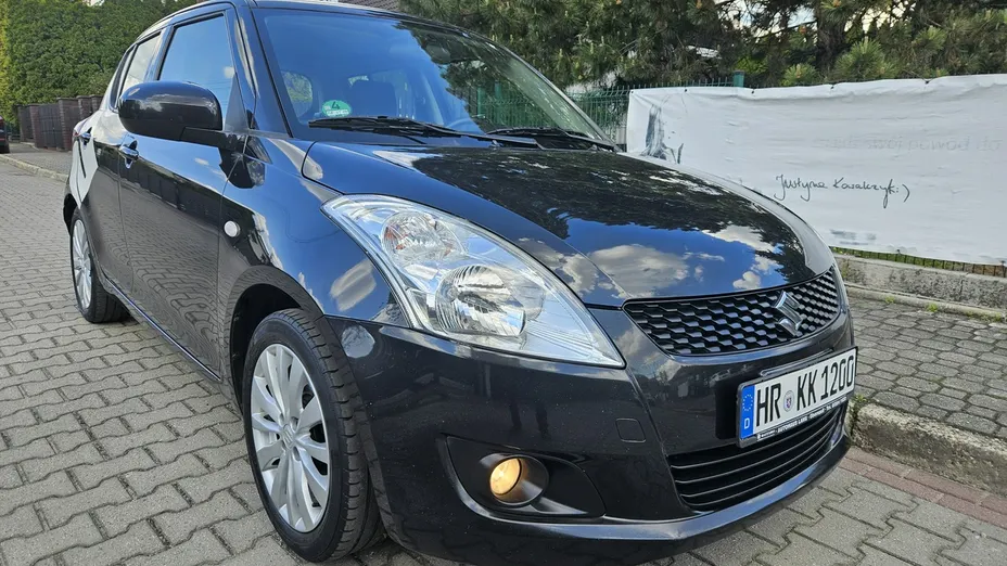 SUZUKI Swift -