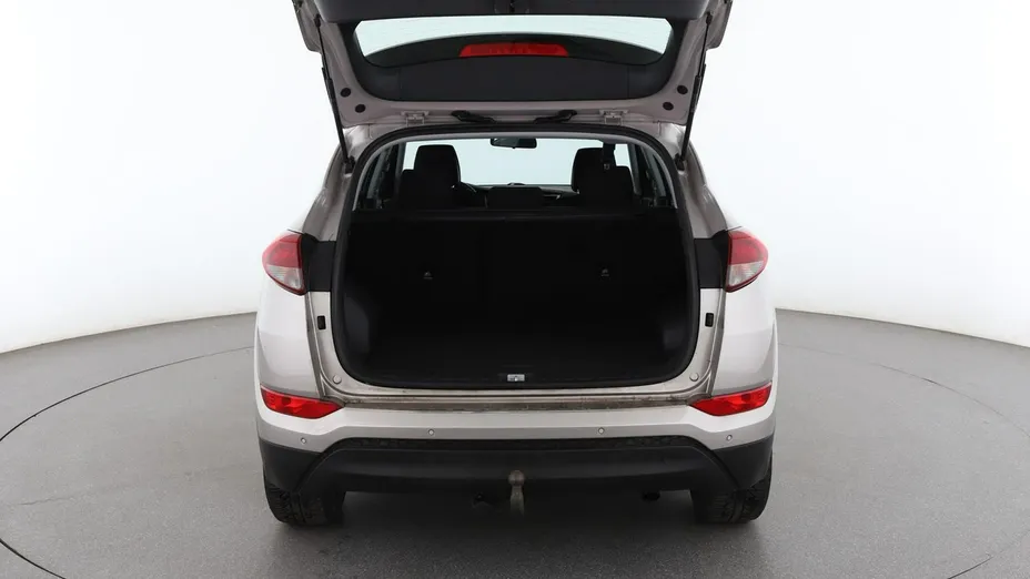 HYUNDAI Tucson -