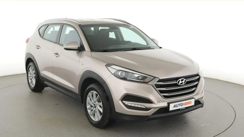 HYUNDAI Tucson -