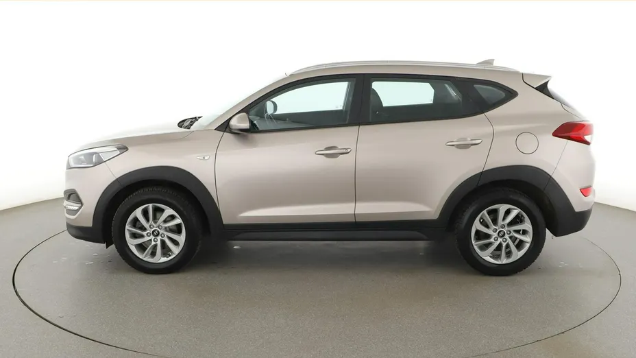 HYUNDAI Tucson -