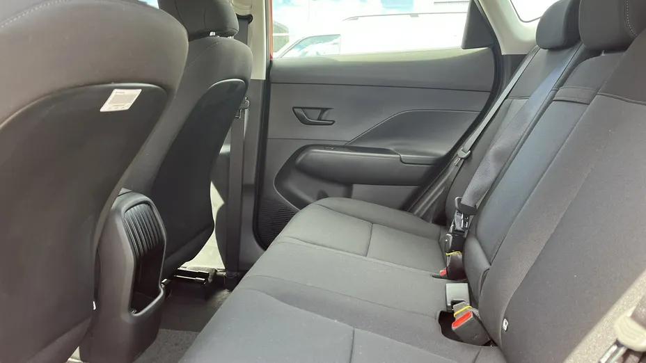 HYUNDAI Kona -