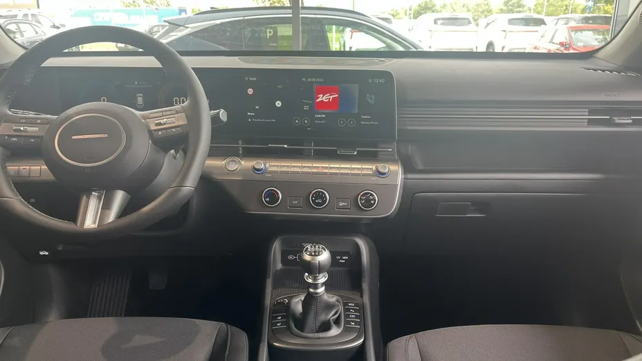 HYUNDAI Kona -