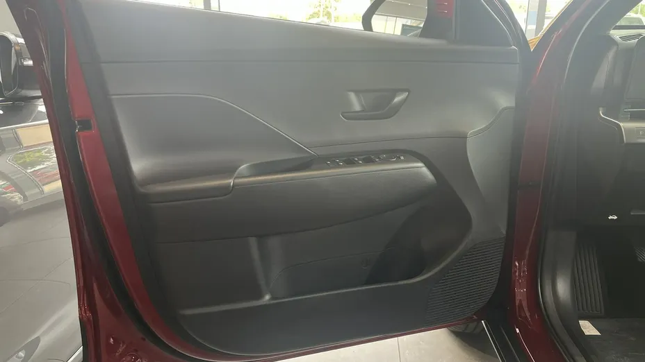 HYUNDAI Kona -