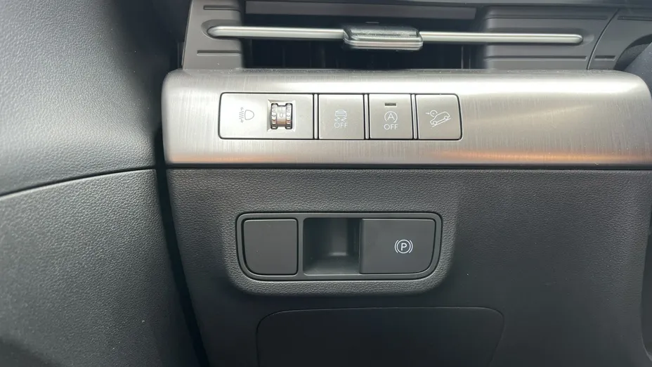 HYUNDAI Kona -