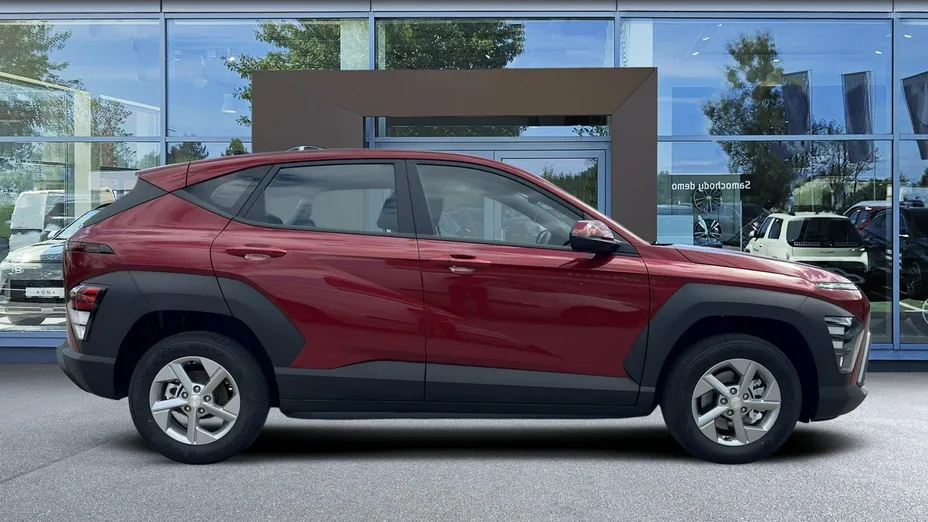 HYUNDAI Kona -