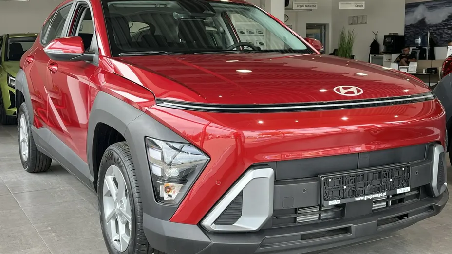 HYUNDAI Kona -