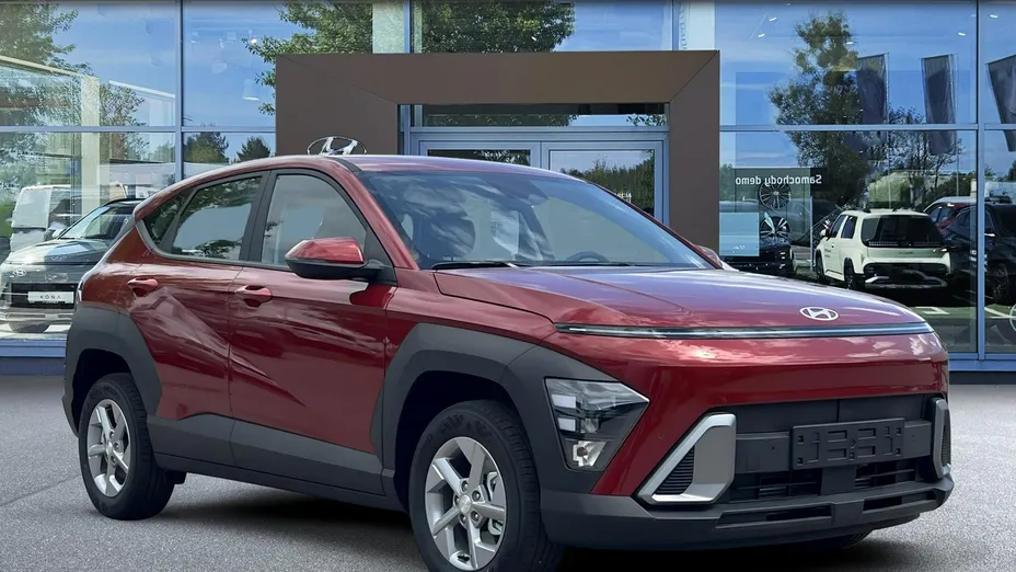 HYUNDAI Kona -