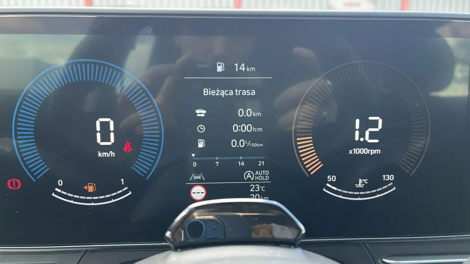 HYUNDAI Kona -