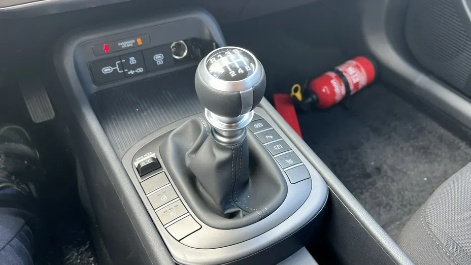 HYUNDAI Kona -