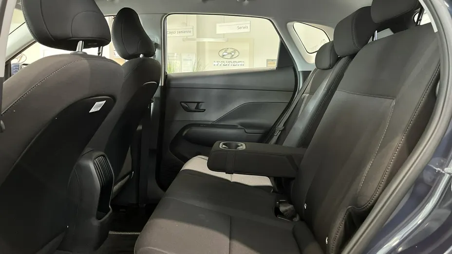 HYUNDAI Kona -