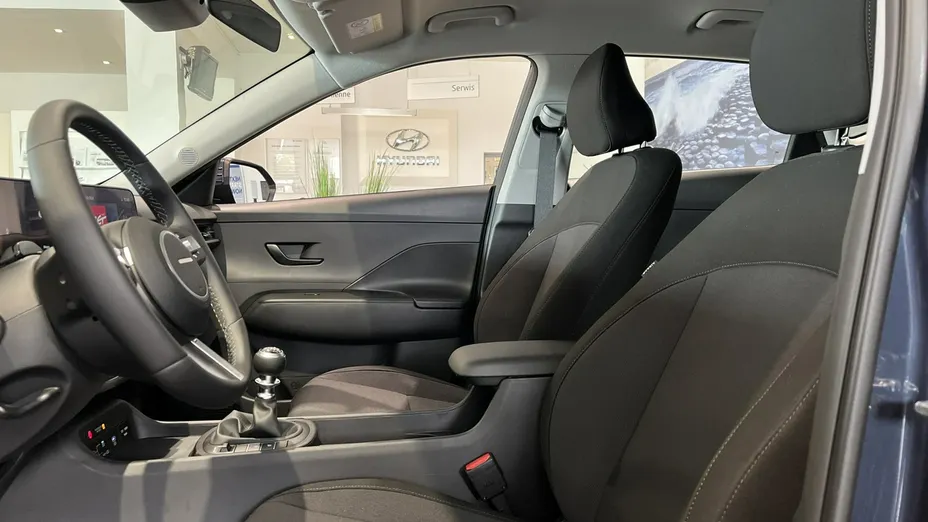 HYUNDAI Kona -