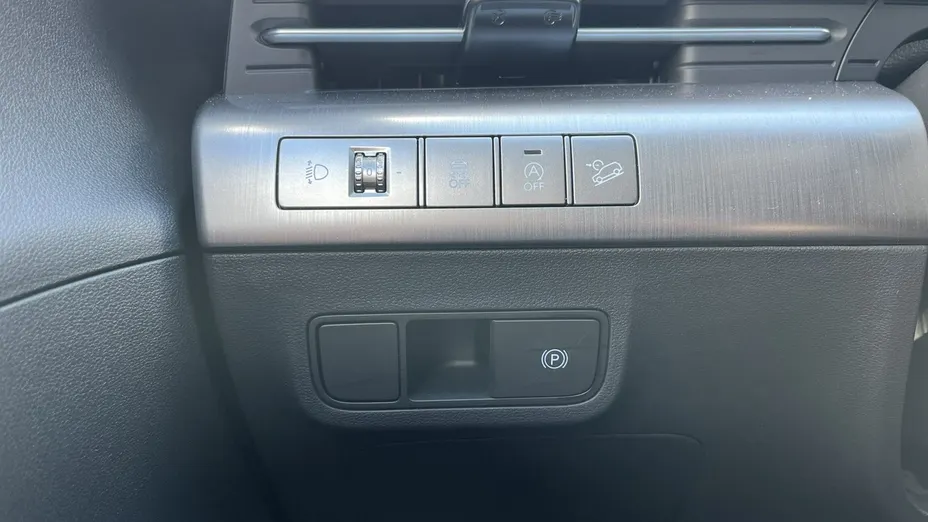 HYUNDAI Kona -