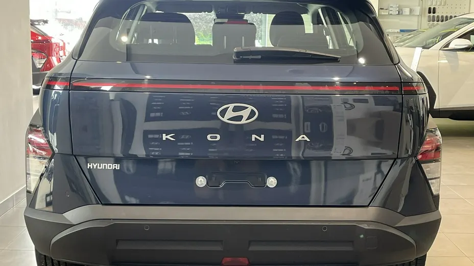 HYUNDAI Kona -