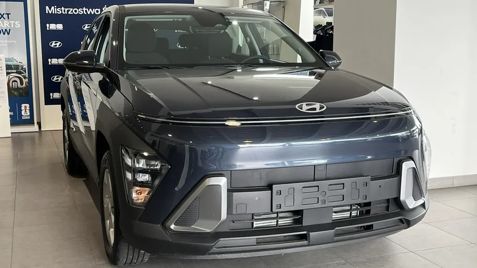 HYUNDAI Kona -